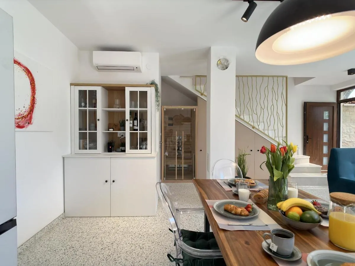 וודניאן Villa Nascosta 0*,